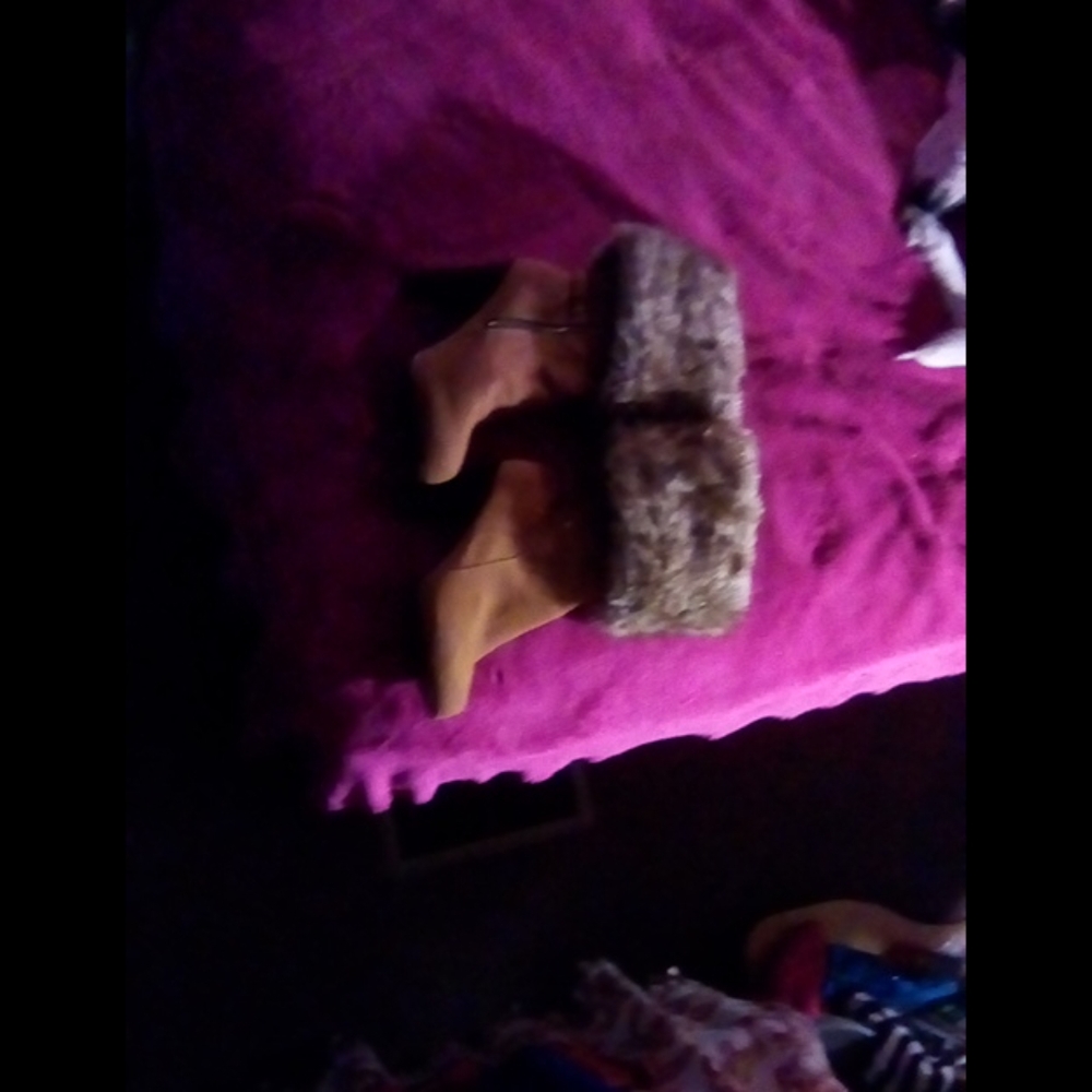 Boots - Picture 6 of 7